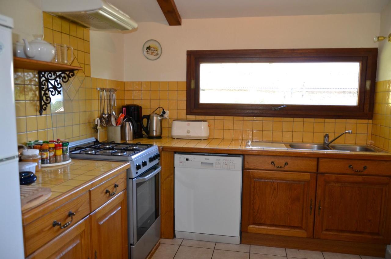 Gites Le Chene & Le Tilleul Saint-Romain-de-Lerps Room photo