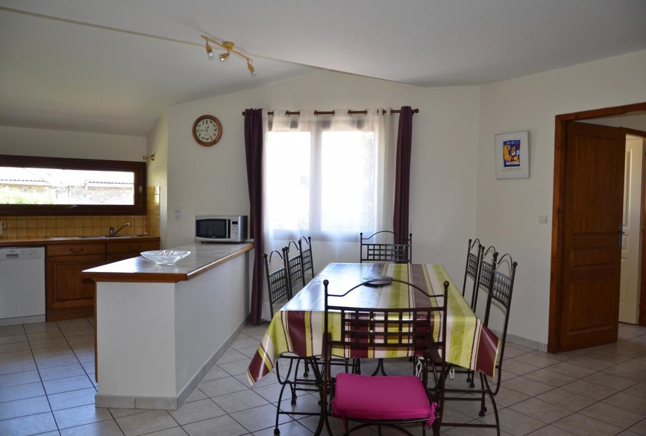 Gites Le Chene & Le Tilleul Saint-Romain-de-Lerps Room photo